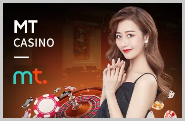 Bàn chơi Poker tại go789 chính thức casino, chip và lá bài